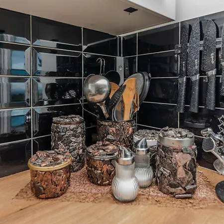 Luxury With A Swimming Pool - Torovi - - Pedinka, - 23512 Villa
