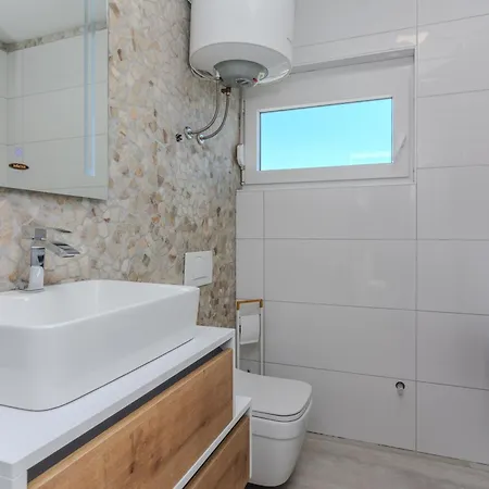 Luxury With A Swimming Pool - Torovi - - Pedinka, - 23512 Villa *