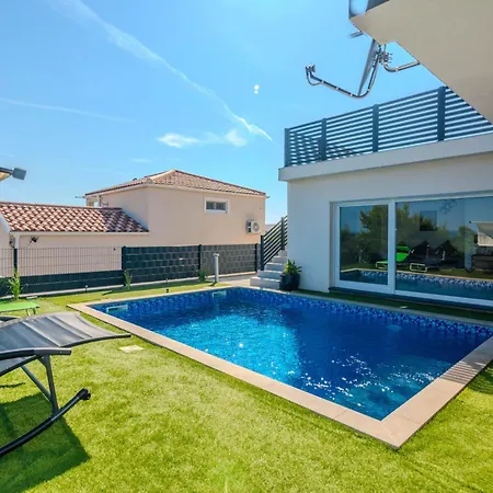 Villa Luxury With A Swimming Pool - Torovi - - Pedinka, - 23512 Vir
