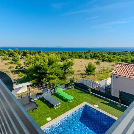 Luxury With A Swimming Pool - Torovi - - Pedinka, - 23512 Vir